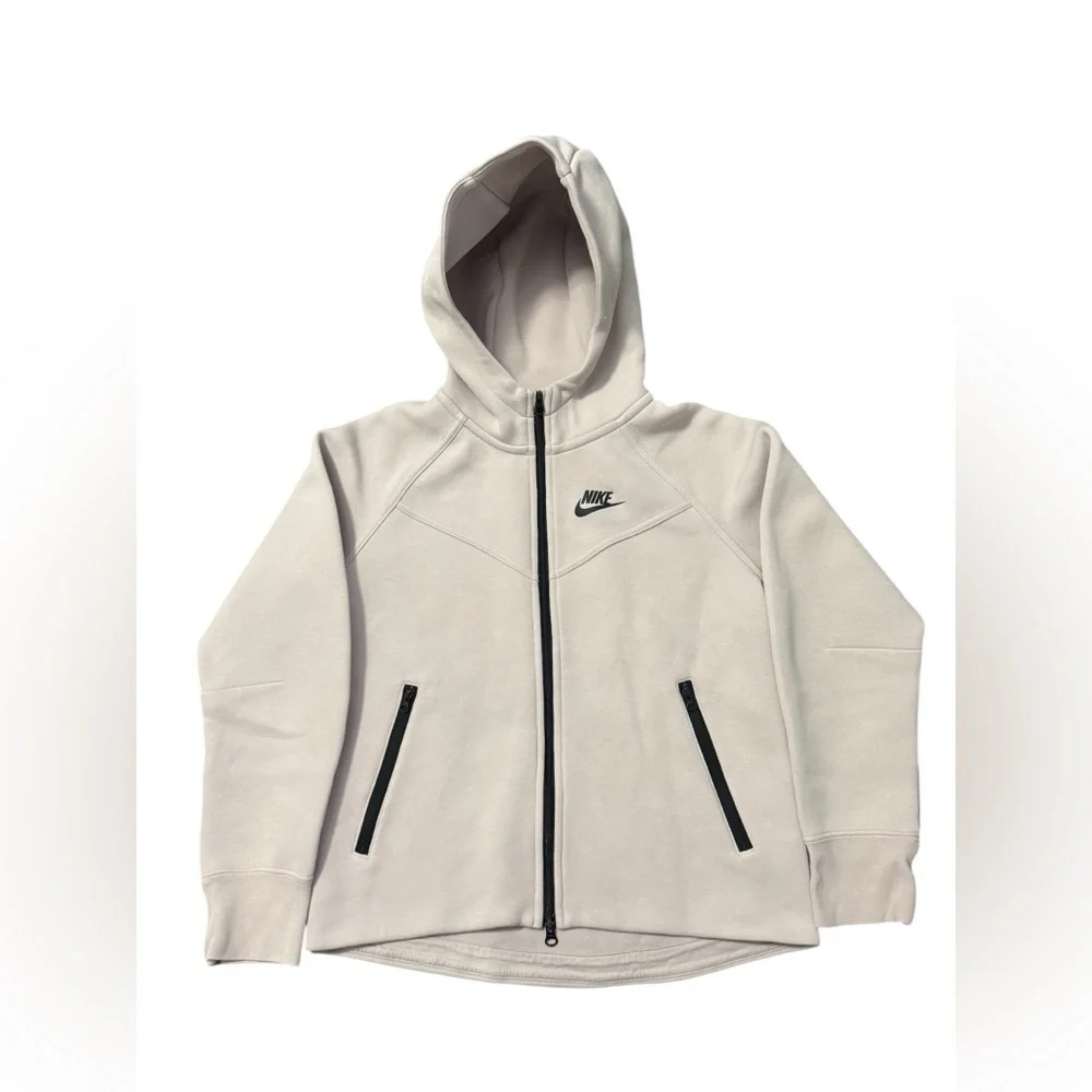 Nike preloved great